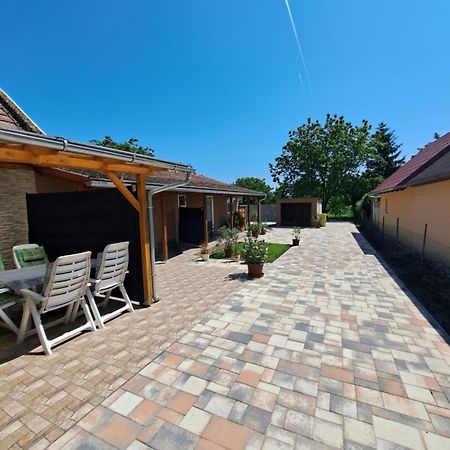 Vivien Apartman Fonyód エクステリア 写真
